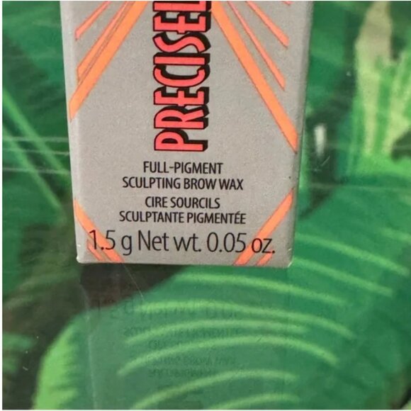 NWT Benefit Precisely, My Brow Wax - Shade 3 Warm Brown - Picture 7 of 13